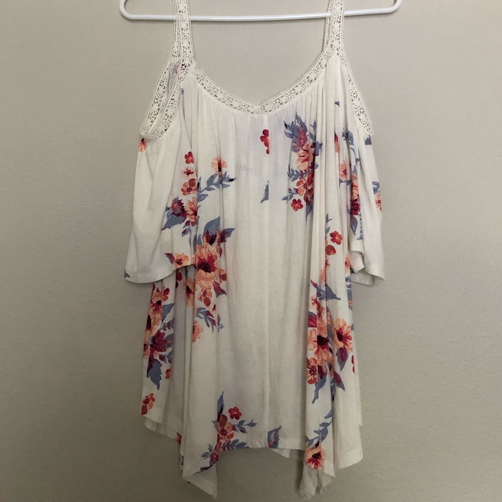 FLORAL TOP